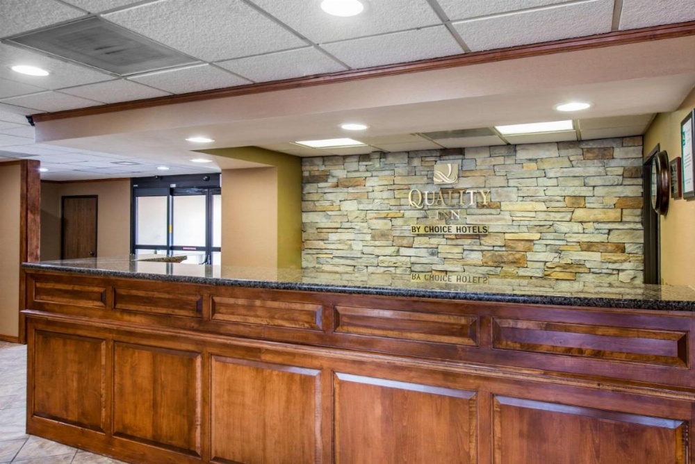 Large King Suite - Non Smoking